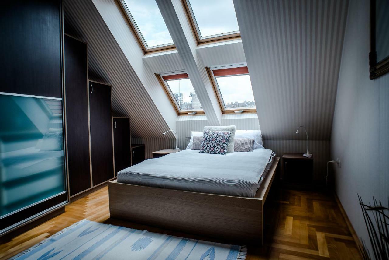 Hollo - Private Garage - A/c Apartment *