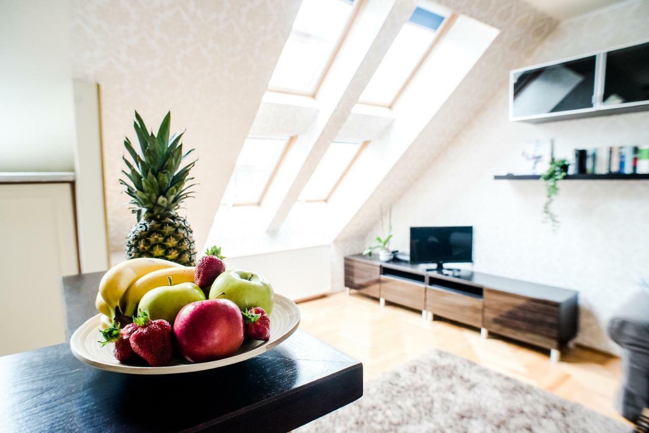 Hollo - Private Garage - A/c Apartament